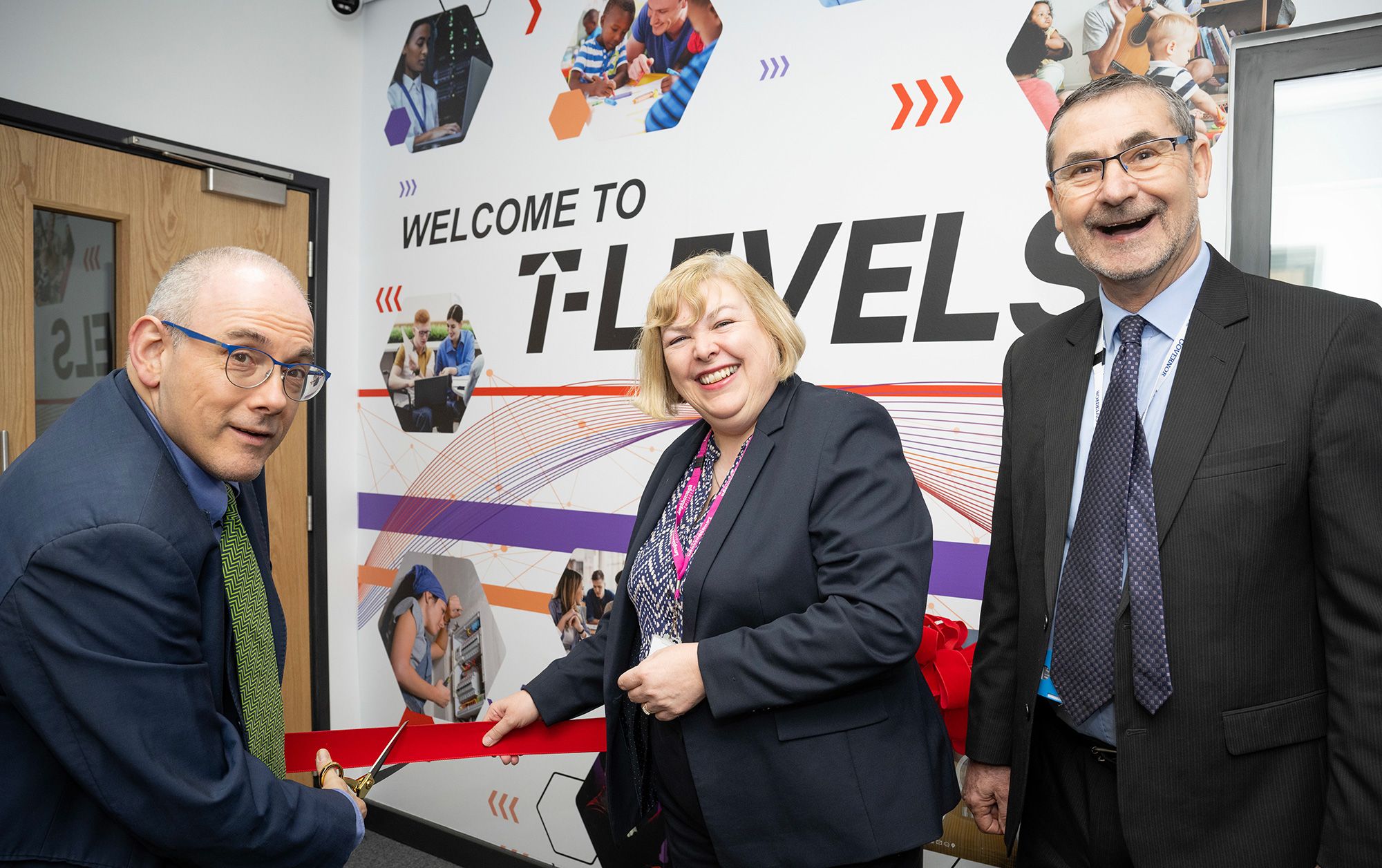 Government Minister Opens Loughborough College T-Level Centre