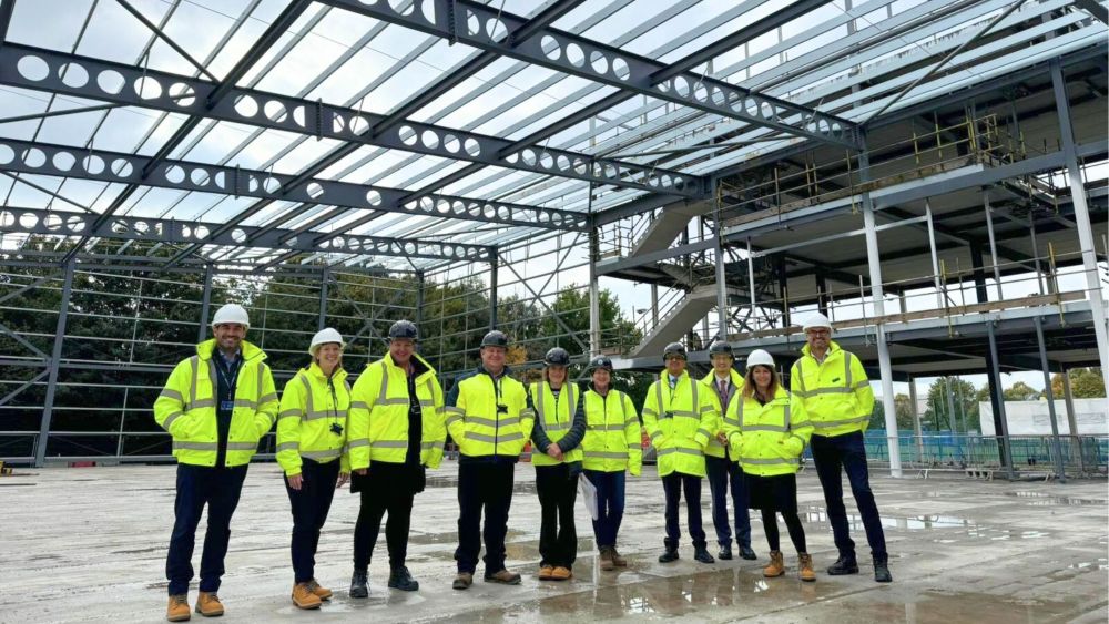 Members of the Executive team visit progress on the IoT building